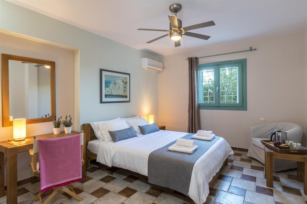 Electra Beachfront Villa Кранидион Экстерьер фото