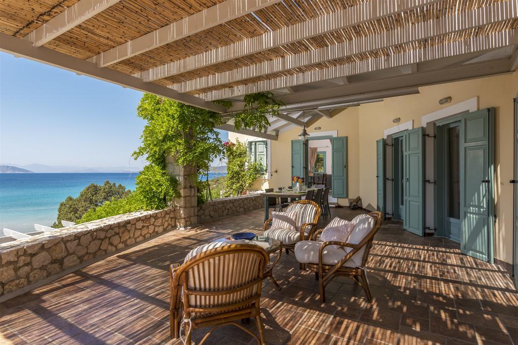 Electra Beachfront Villa Кранидион Экстерьер фото