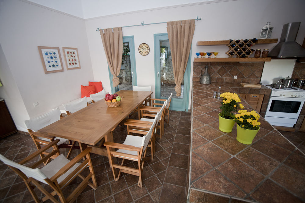 Electra Beachfront Villa Кранидион Экстерьер фото